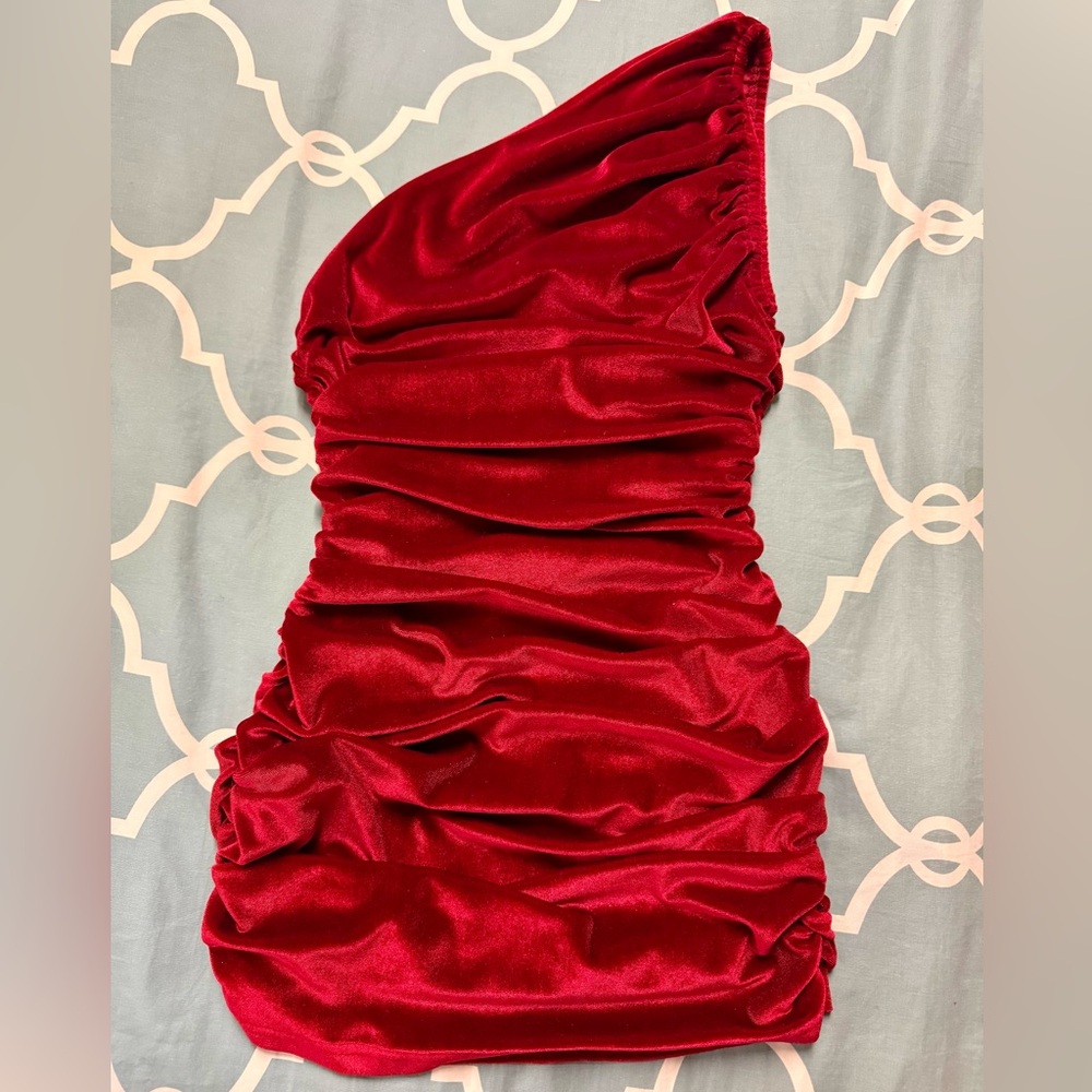 Red Velvet One-Shoulder Ruched Dress